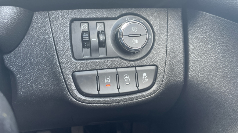 Vauxhall Viva 1.0 SE 5dr Petrol Hatchback